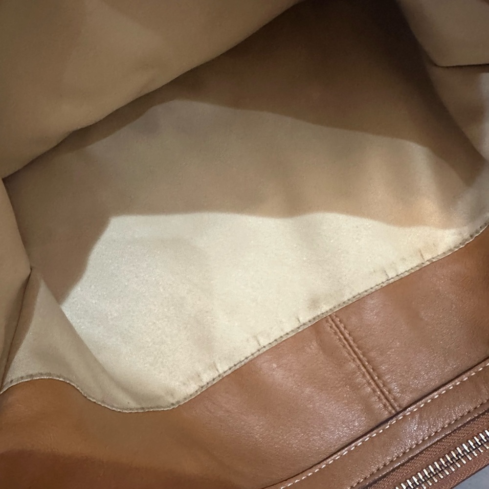 Coach leather crossbody bag tan w adjustable strap - Picture 6 of 8